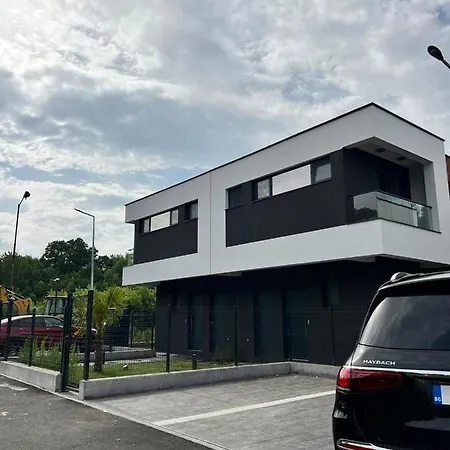 Villa Park